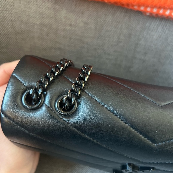 Saint Laurent Small Quilted Loulou bag - Picture 6 of 16